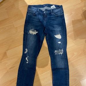 Guess Distressed Skinny jean